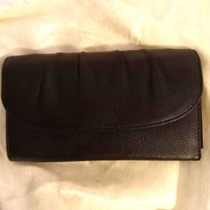 Guang tong black tri fold wallet